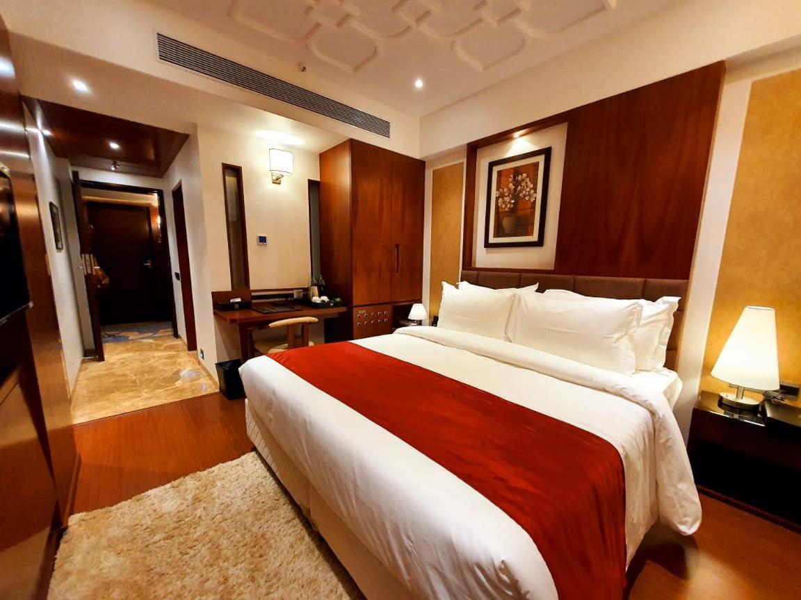 Hotel Mbc Citadel นาสิก ภายนอก รูปภาพ